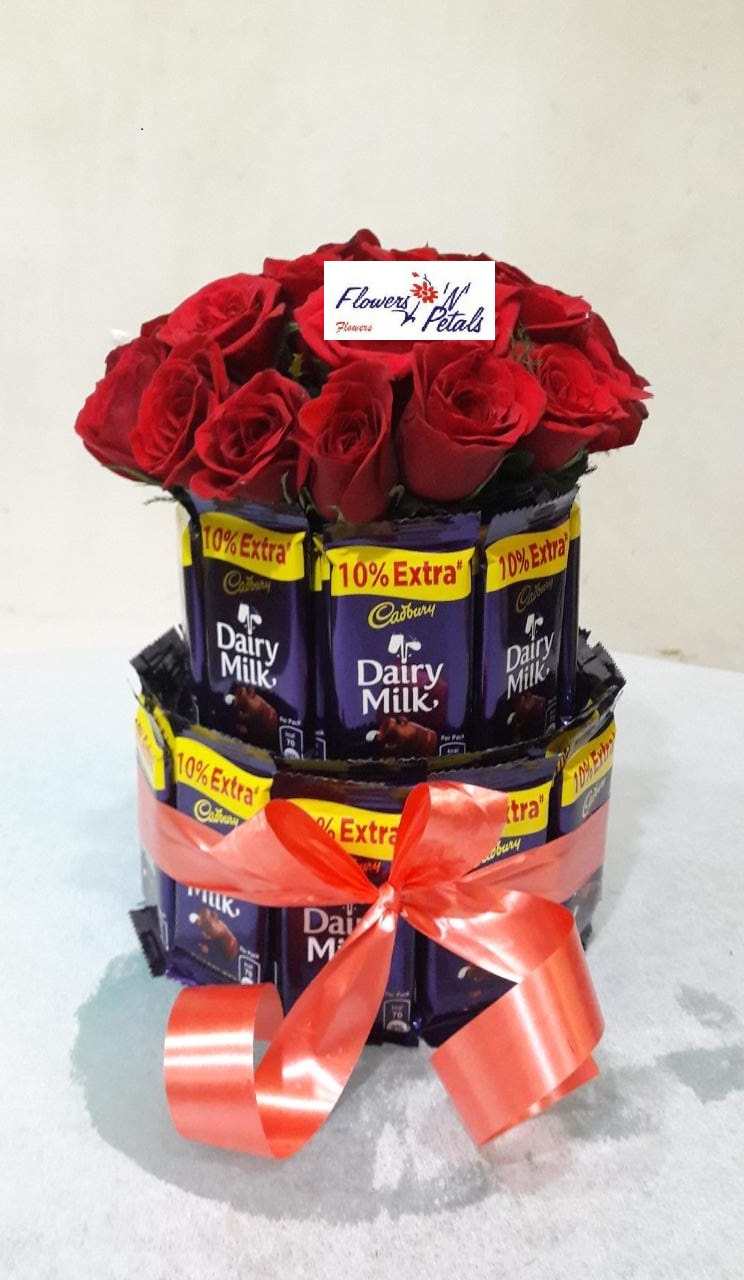 Chocolate bunch with Red Roses 